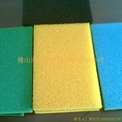 全開孔，拉力強(qiáng)，吸音性能高和良好的滲透性能。是生產(chǎn)空氣過濾器、油過濾器、水族過濾器等行業(yè)的理想產(chǎn)品，并且是生產(chǎn)泡沫陶瓷過濾器、過濾板、過濾片、過濾網(wǎng)的必需品，可根據(jù)要求加工成圓柱、空心、方形等其它的特殊形狀加工成型及來樣定做。