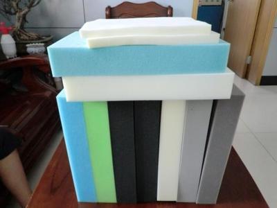 了解沙發(fā)海綿的種類，讓你挑起沙發(fā)來得心應手。